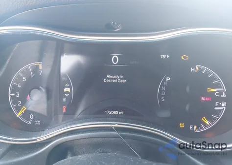 2015 Jeep Grand Cherokee Altitude z USA, uszkodzony, nr VIN 1C4RJFAGXFC785184